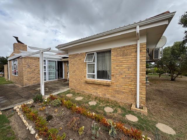 2 Bedroom Property for Sale in Sonstraal Western Cape